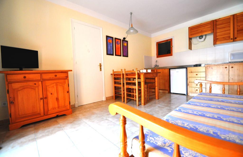 Sant Joan Apartaments - Adults Only Cala'N Blanes  Kültér fotó